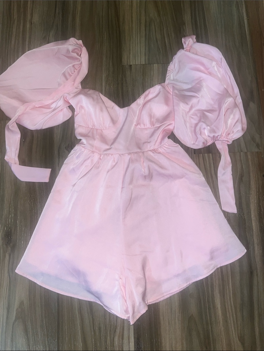 NWT Petal And Pup New Billie Romper Pink Ballon Sleeve Feminine Romanic Summer